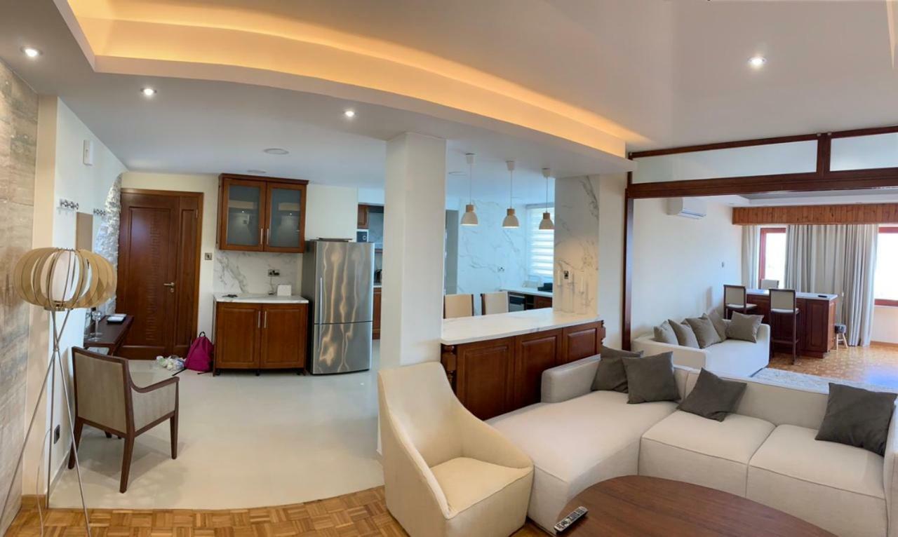 Modern 2 Bed Room Large Apartment Nicosia Luaran gambar