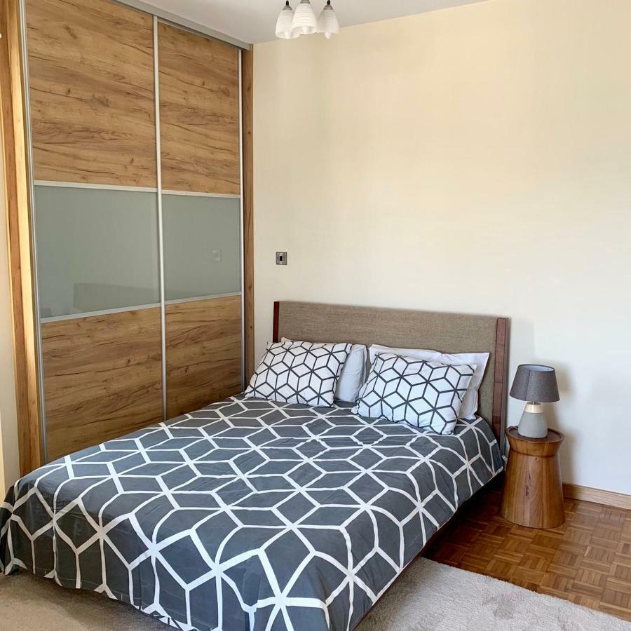 Modern 2 Bed Room Large Apartment Nicosia Luaran gambar